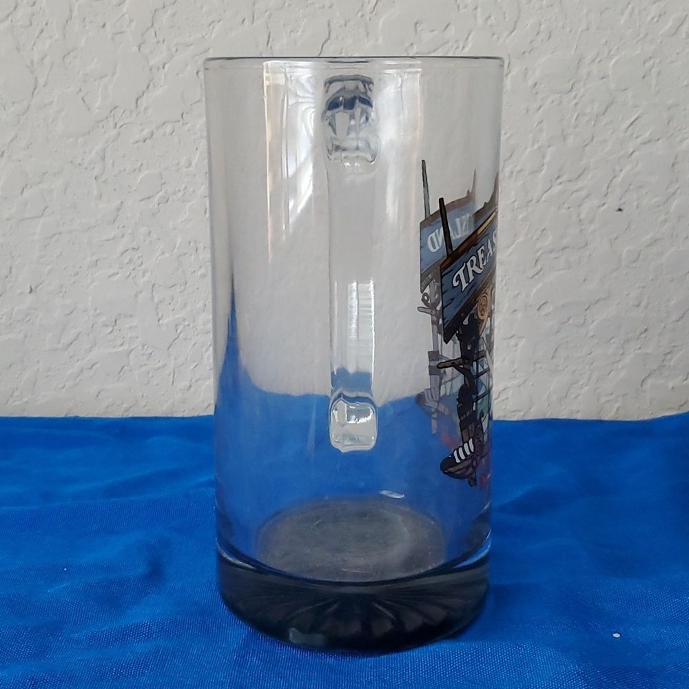 Vintage Treasure Island at The Mirage Las Vegas Glass Beer Mug Pirate Skull - Picture 4 of 7
